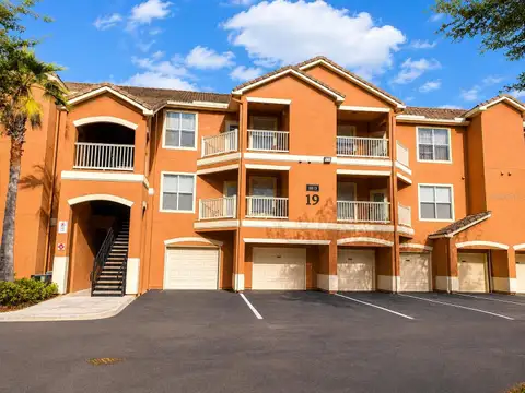 8813 VILLA VIEW CIR #204 — home for sale