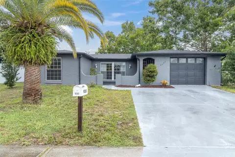 9203 GREENBRIAR LN — home for sale