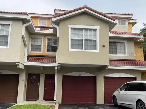 5711 BENTGRASS DR #19-211 — home for sale