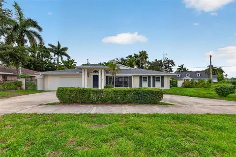 201 SNELL ISLE BLVD NE — home for sale