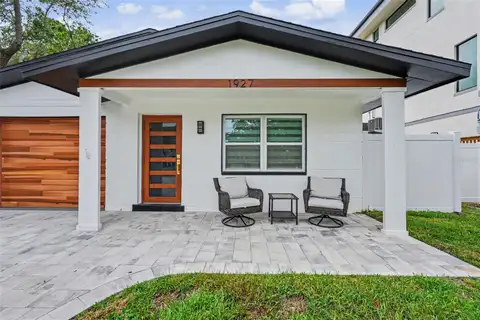 1927 SHORE ACRES BLVD NE — home for sale