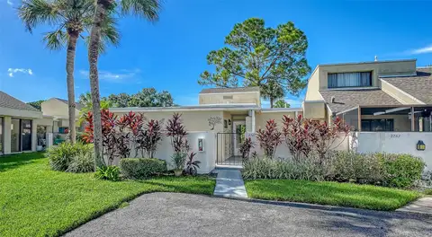 2761 HORSESHOE CT #Q4 — home for sale