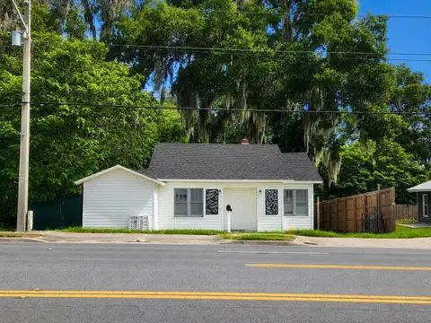 617 NE 25TH AVE — home for sale