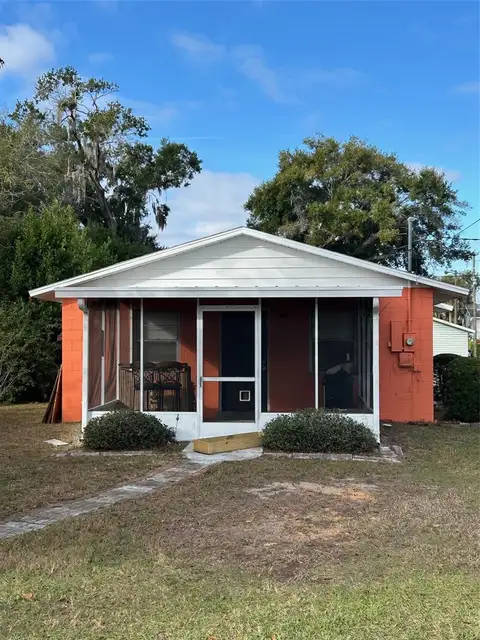 1122 VIRGINIA CT — home for sale