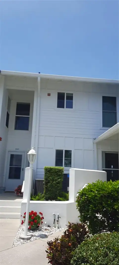 957 SANDPIPER CIR #0 — home for sale