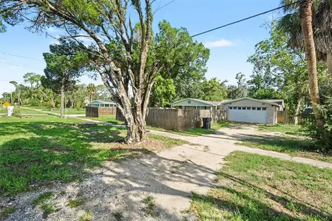 805 W COLLEGE AVE — home for sale