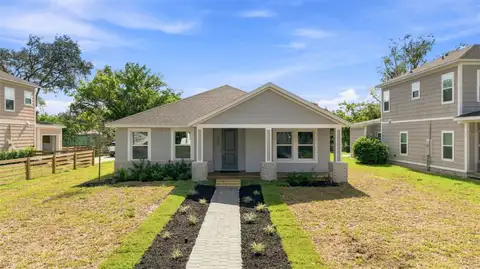 809 S LOCUST AVE — home for sale