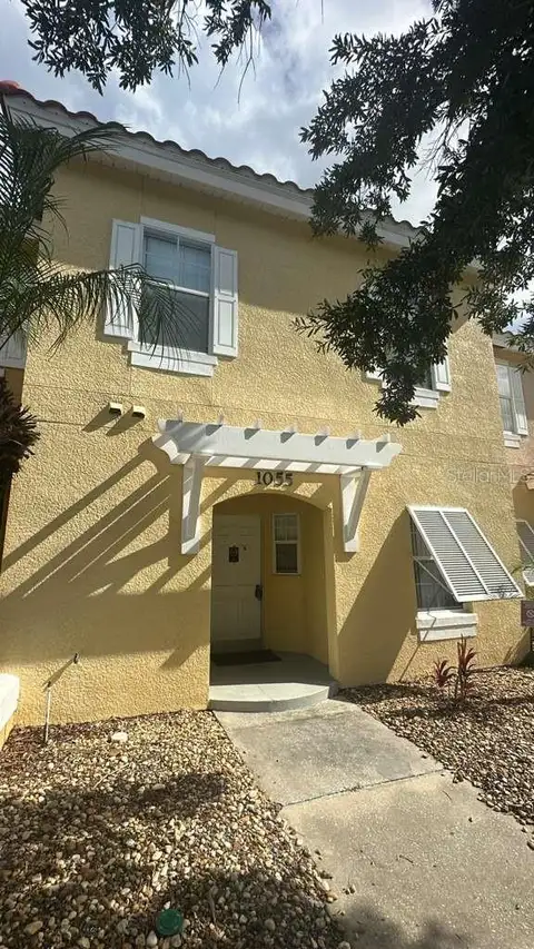 1055 PARK RIDGE CIR — home for sale