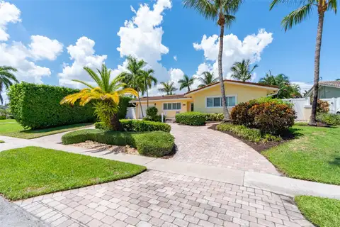 1271 SW 9TH ST — home for sale