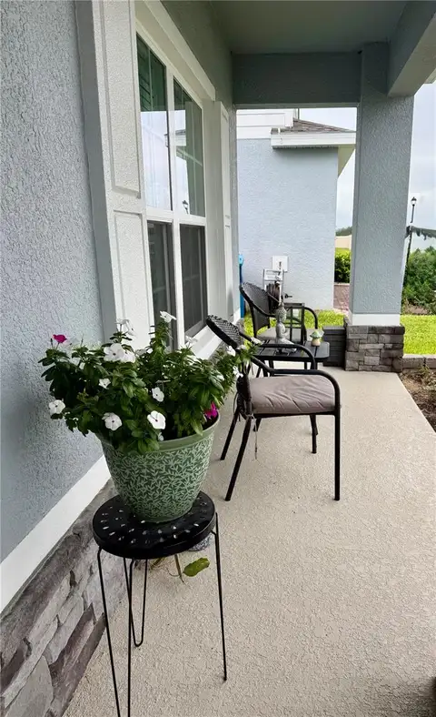 1562 LANDON LN — home for sale