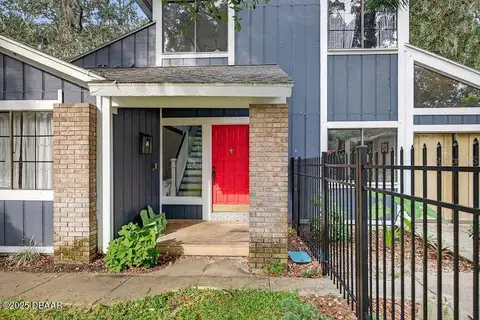 28 BAYMEADOW CT — home for sale