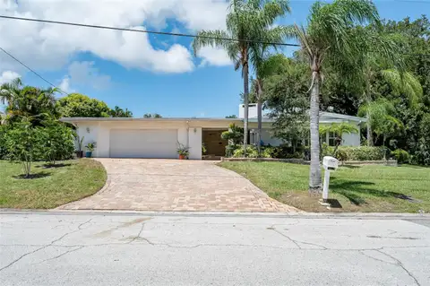 1294 FAIRWAY DR — home for sale