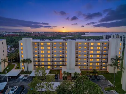 900 COVE CAY DR #2B — home for sale