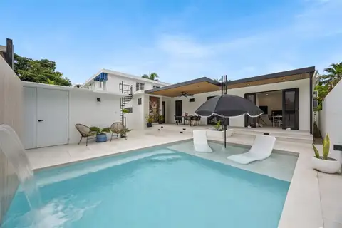 Calle 10 BARRIO STELLA — home for sale