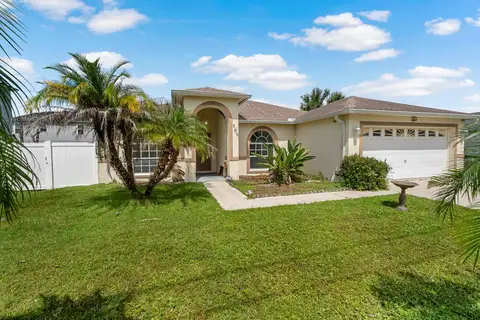 705 ROBIN CT — home for sale