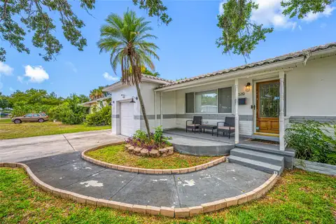 6219 HAMPTON DR N — home for sale