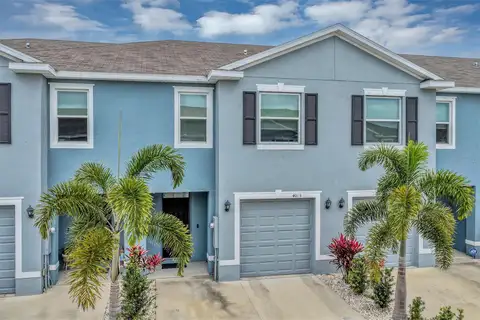 4015 BLUE BANKS LN — home for sale