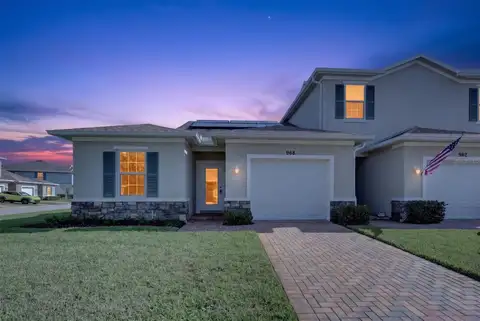 968 NE TRAILSIDE RUN — home for sale