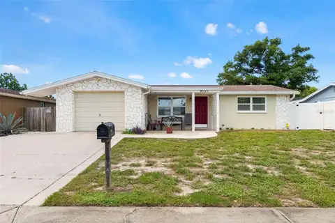 9135 HERMITAGE LN — home for sale