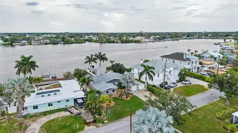 704 BAYSHORE DR — home for sale