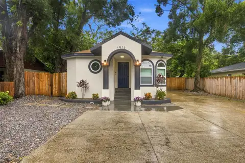 1913 E HANNA AVE — home for sale