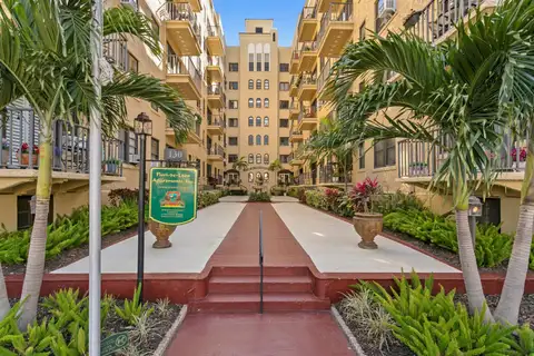 130 4TH AVE N #107 — home for sale