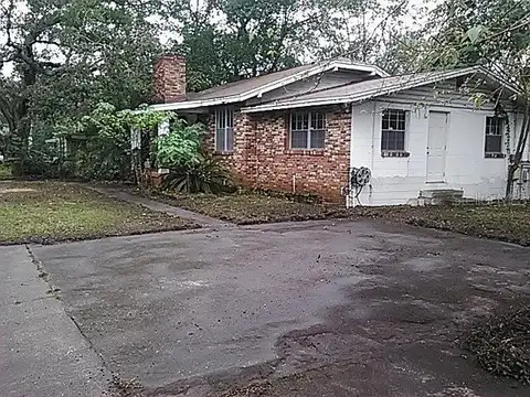 10006 N MITCHELL AVE — home for sale
