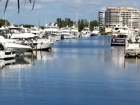 2600 HARBOURSIDE DR #I-12 — home for sale