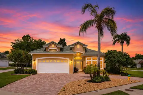 367 FOXHILL DR — home for sale