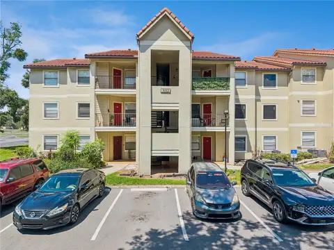 3012 PARKWAY BLVD #203 — home for sale