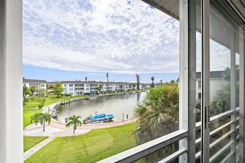 4370 CHATHAM DR #304 — home for sale