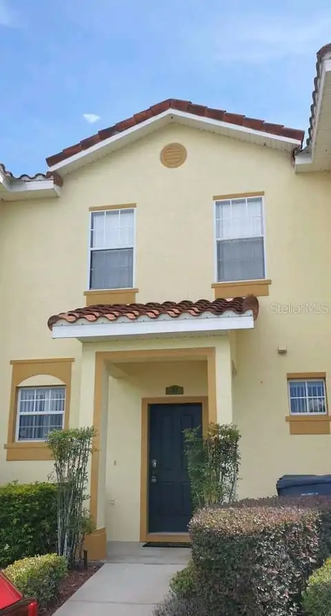612 MONROE CIR — home for sale