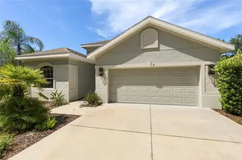 7 OASIS CIR — home for sale