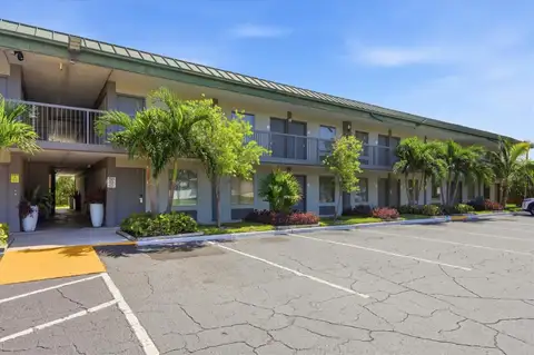 7150 N TAMIAMI TRL #S511 — home for sale