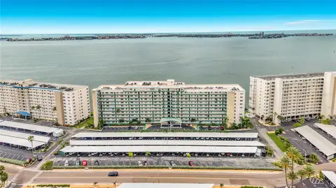 6020 SHORE BLVD S #211 — home for sale
