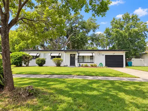 708 SANTA FE LN — home for sale