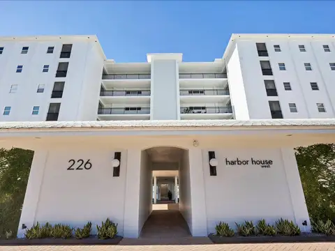 226 GOLDEN GATE PT #44 — home for sale