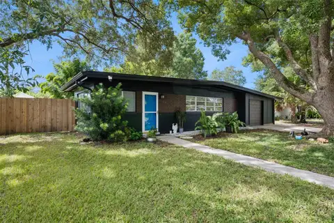 2626 AMBERGATE RD — home for sale