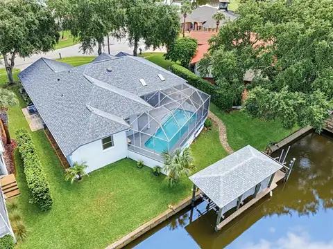 10 CHELSEA CT — home for sale