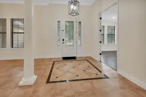 502 VICTORIA HILLS DR — home for sale