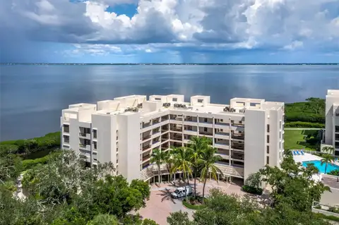 2020 HARBOURSIDE DR #442 — home for sale