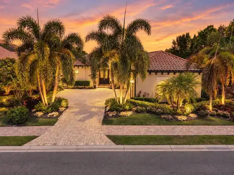 7235 PRESTBURY CIR — home for sale