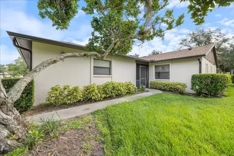 462 OAK HILL CIR #5 — home for sale
