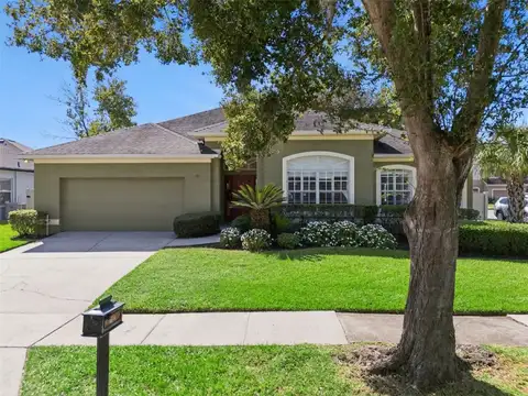 330 LAKE AMBERLEIGH DR — home for sale