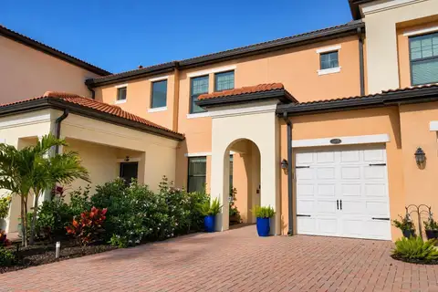 10042 CROOKED CREEK DR #102 — home for sale