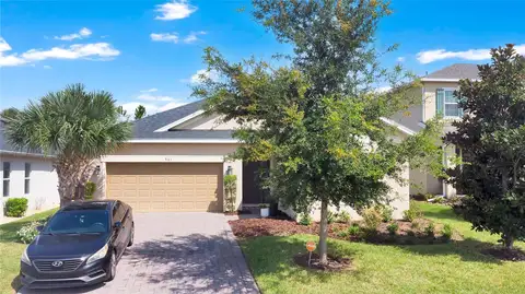 961 LAKESIDE ESTATES DR — home for sale