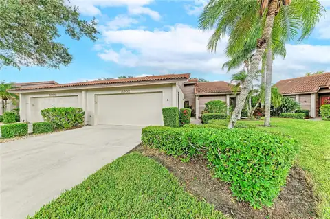 3952 WILSHIRE CIR E #166 — home for sale