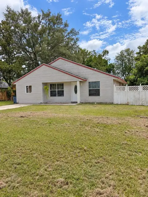 21668 SW HONEYSUCKLE ST — home for sale