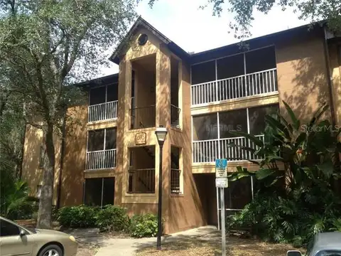 633 BUOY LN #304 — home for sale