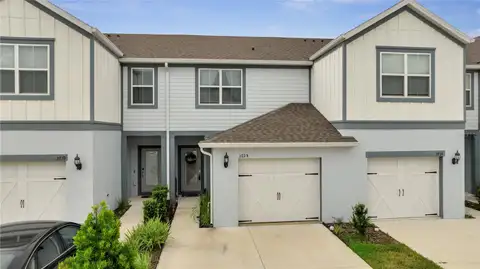 3725 PLAINVIEW DR — home for sale